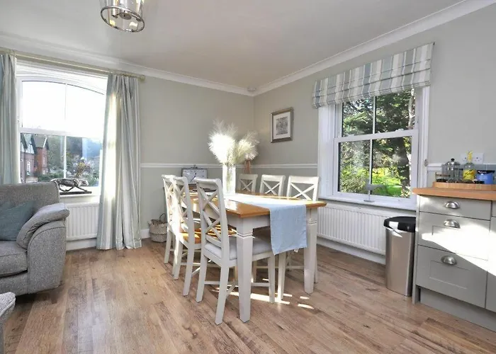 Lägenhet No9 By The Park, *